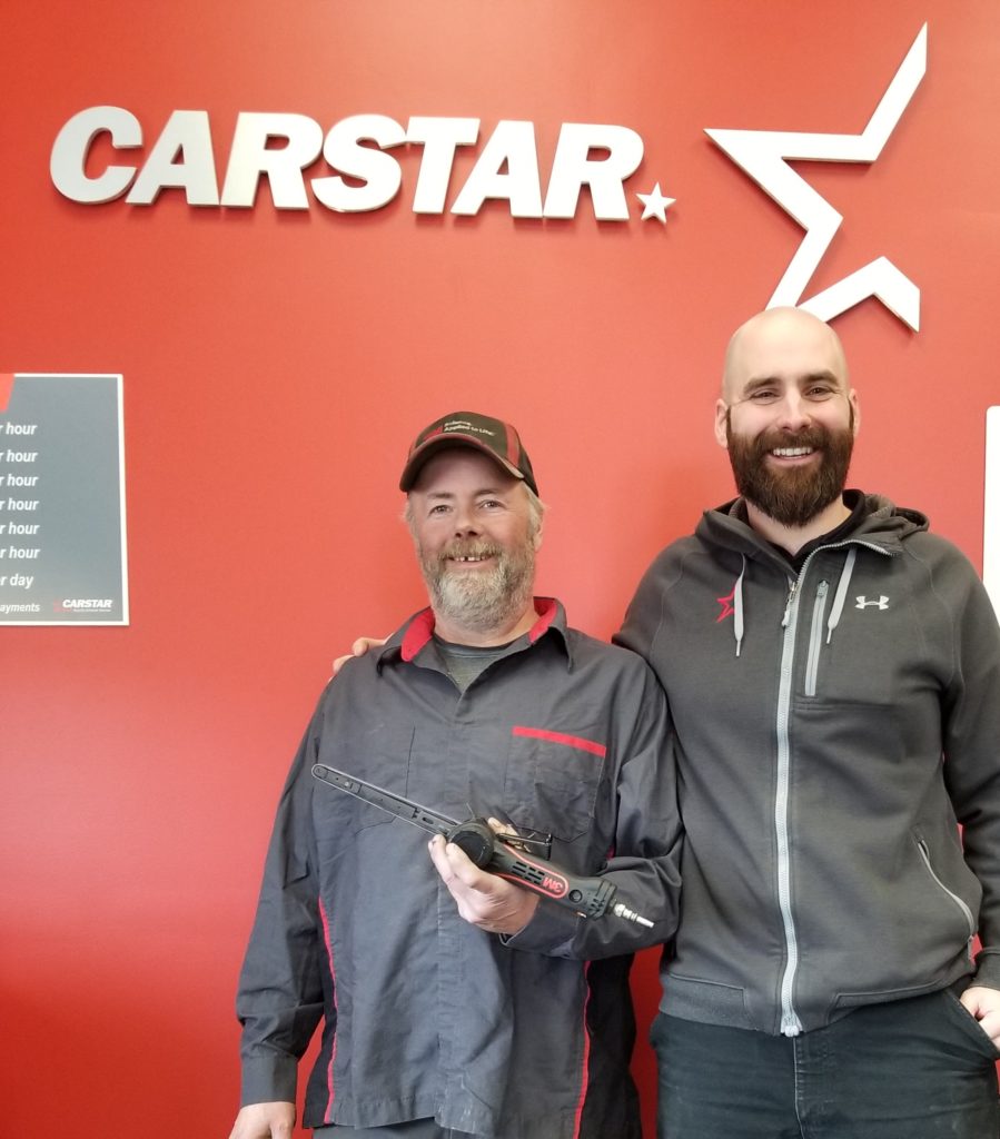 Carstar employee